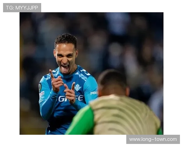 安东尼本赛季独领风骚，欧协联官方海报力证其无人能挡实力