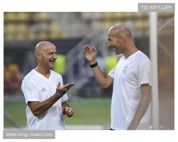 西媒曝皇马体能教练平图斯获尤文邀约 但愿继续留守皇马